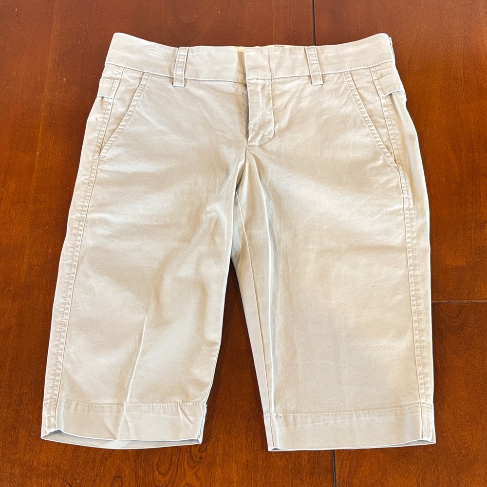 Vince Light‎ Beige Relaxed Shorts